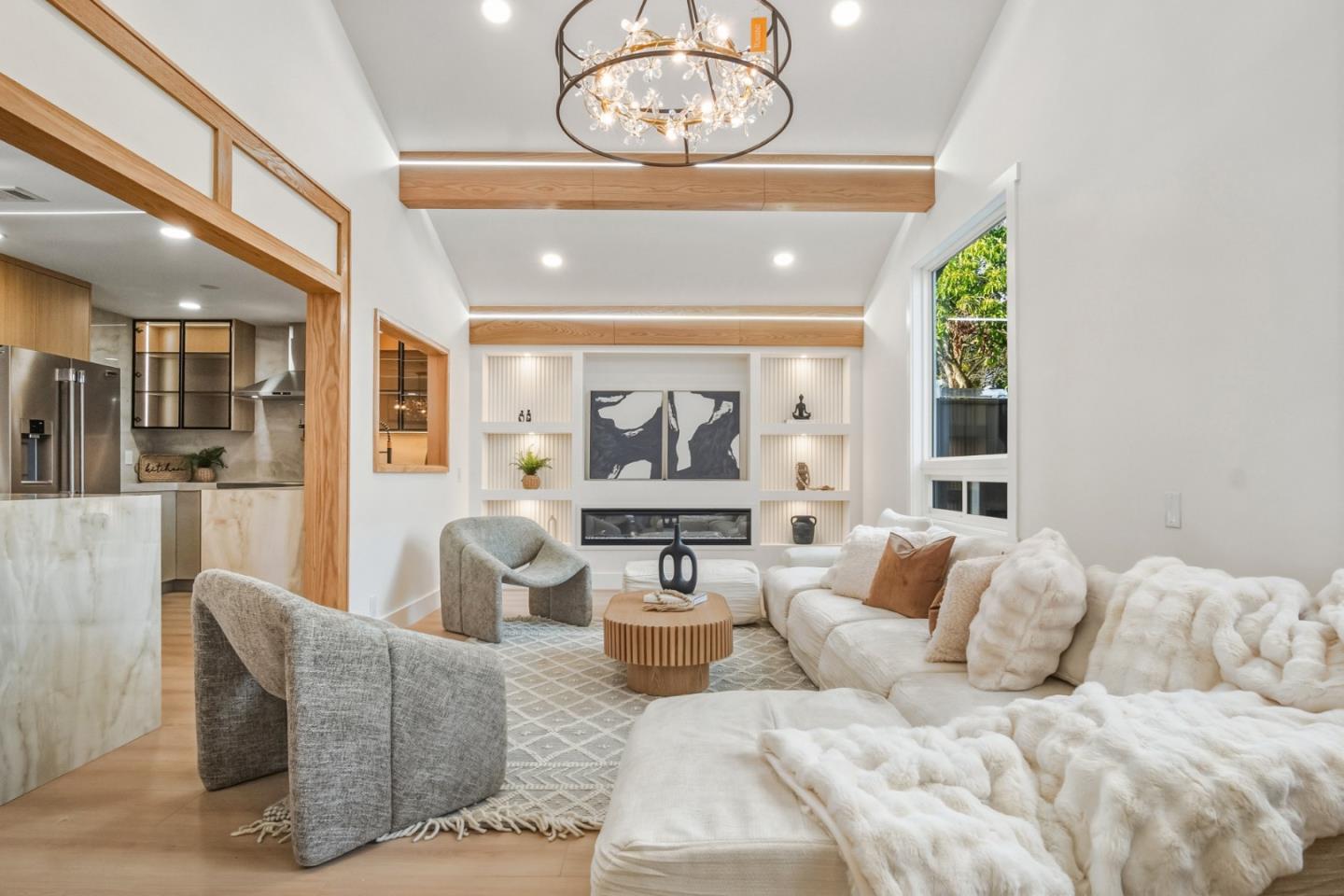 4901 Avenida De Carmen