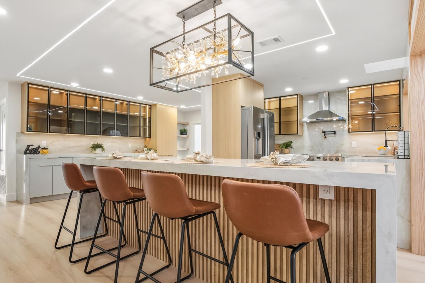 4901 Avenida De Carmen