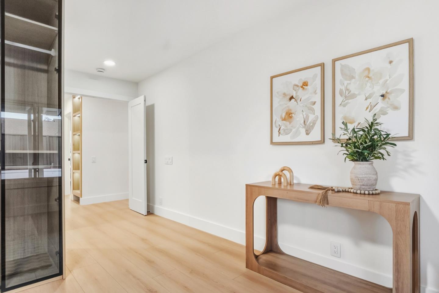 4901 Avenida De Carmen