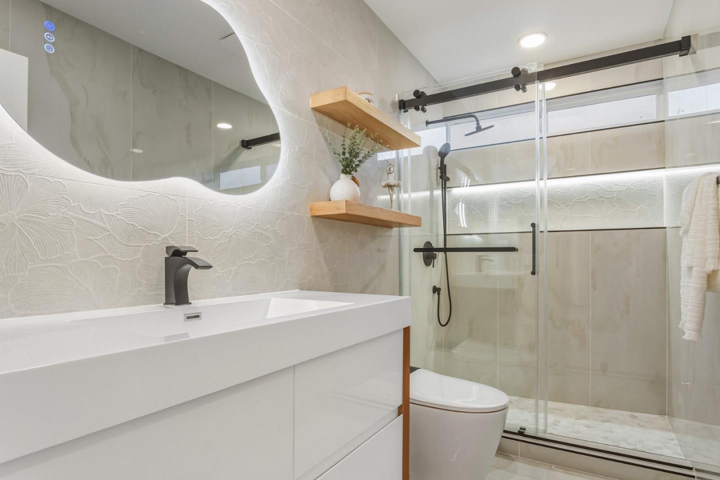 4901 Avenida De Carmen
