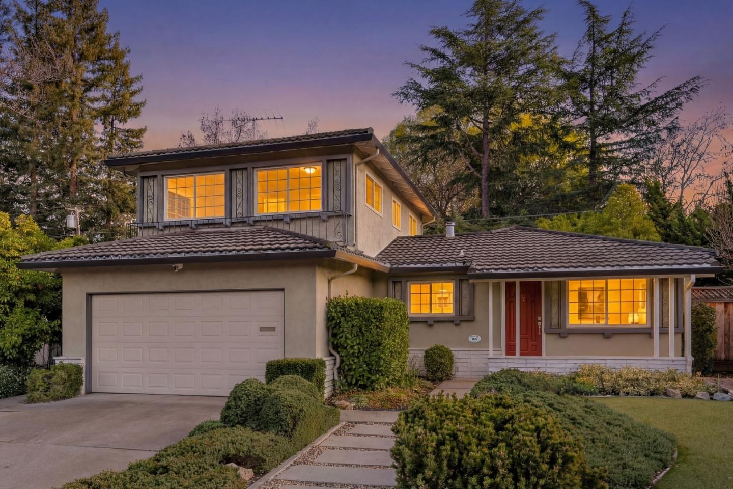 988 Daffodil Way