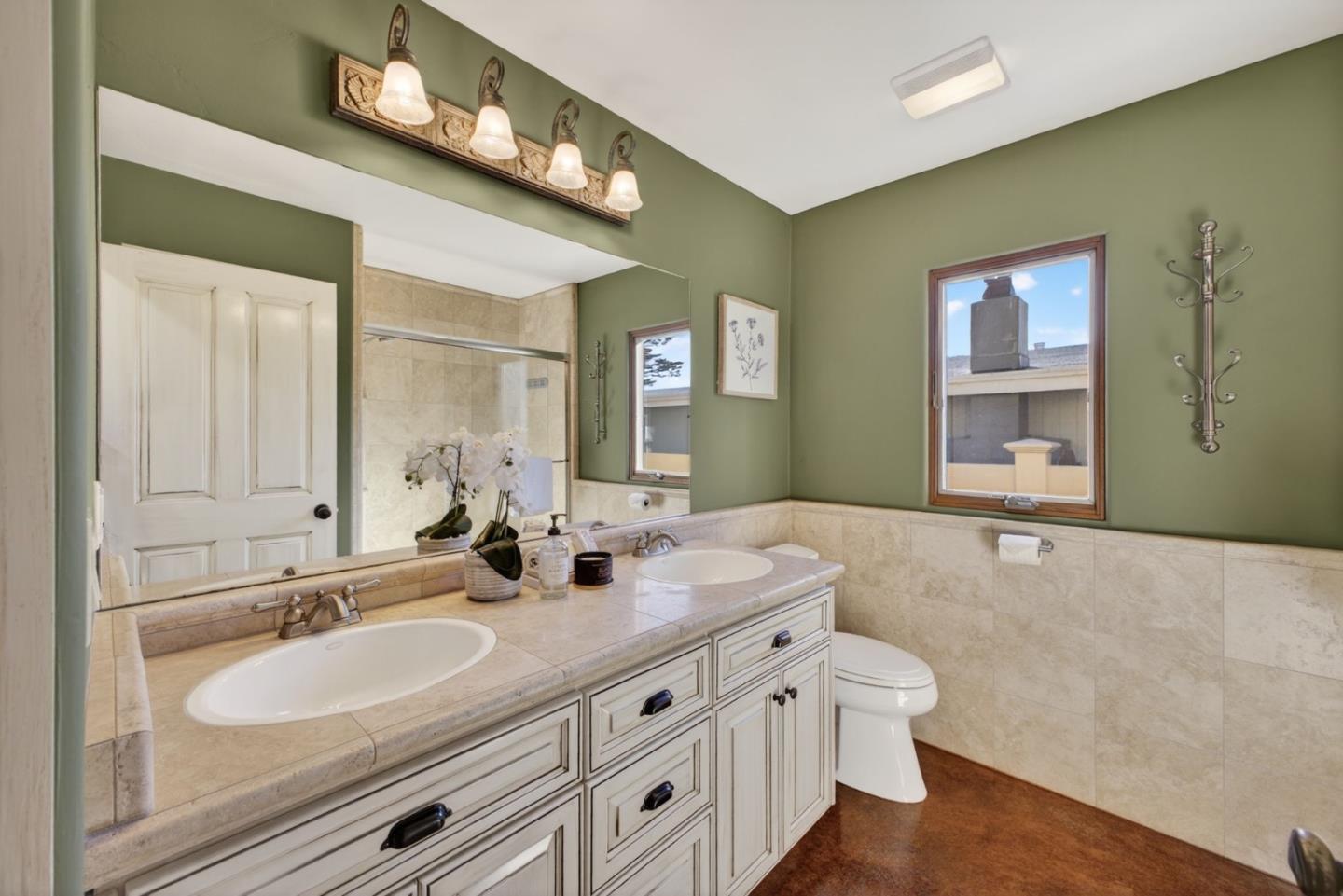 329 Los Altos Drive