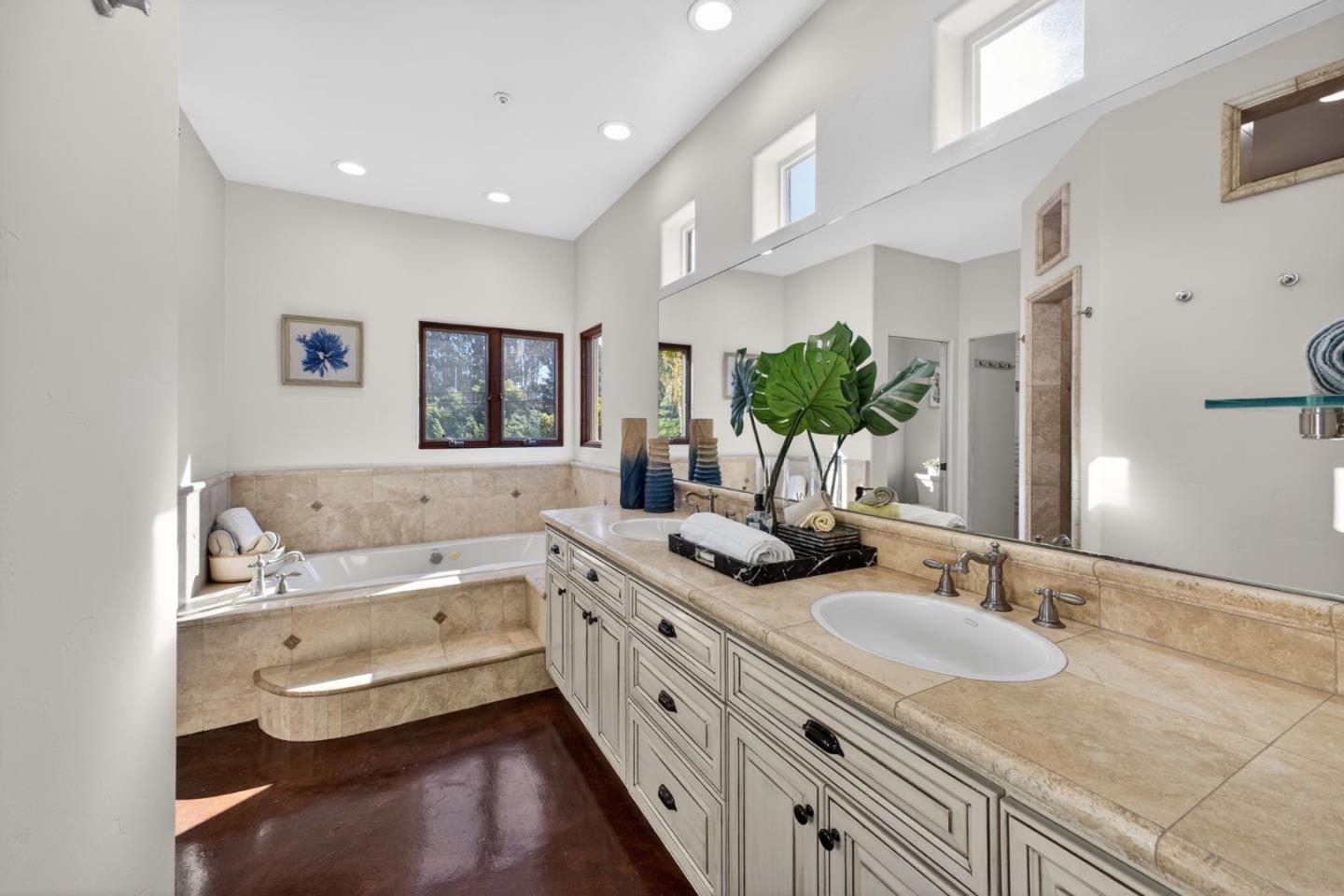 329 Los Altos Drive