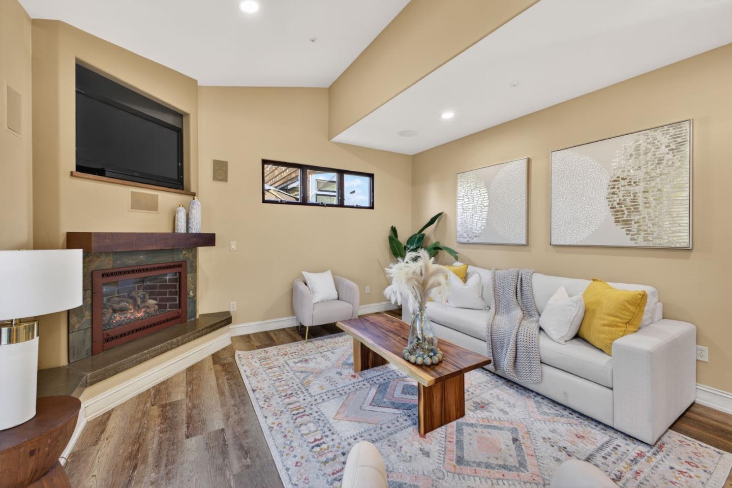 329 Los Altos Drive