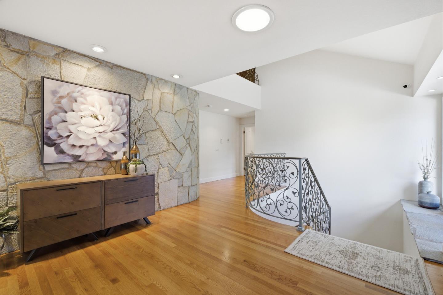 530 Santa Rosa Drive