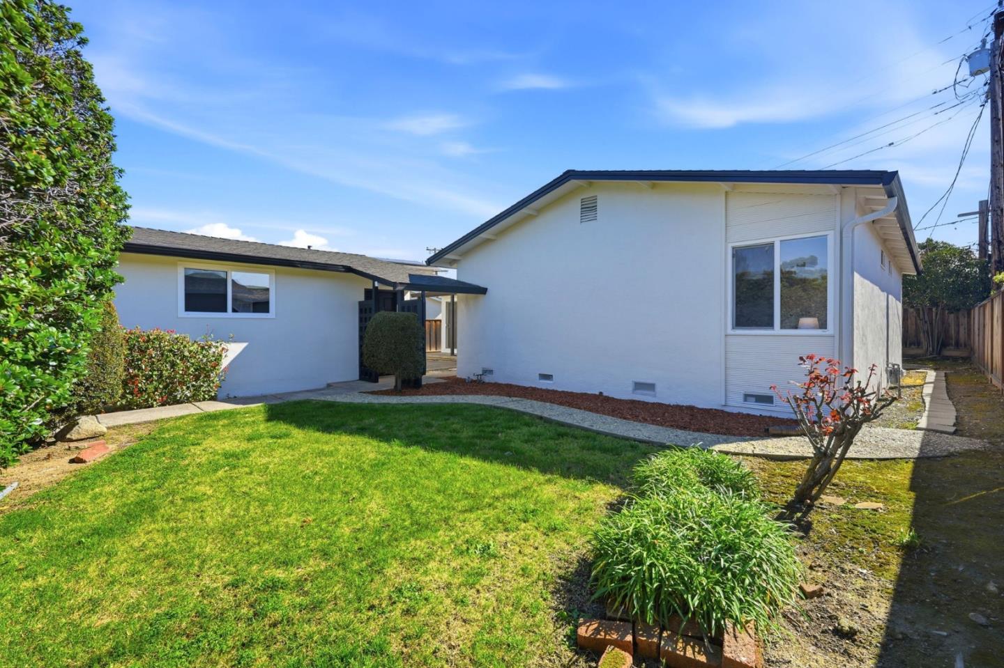 886 Brent Drive