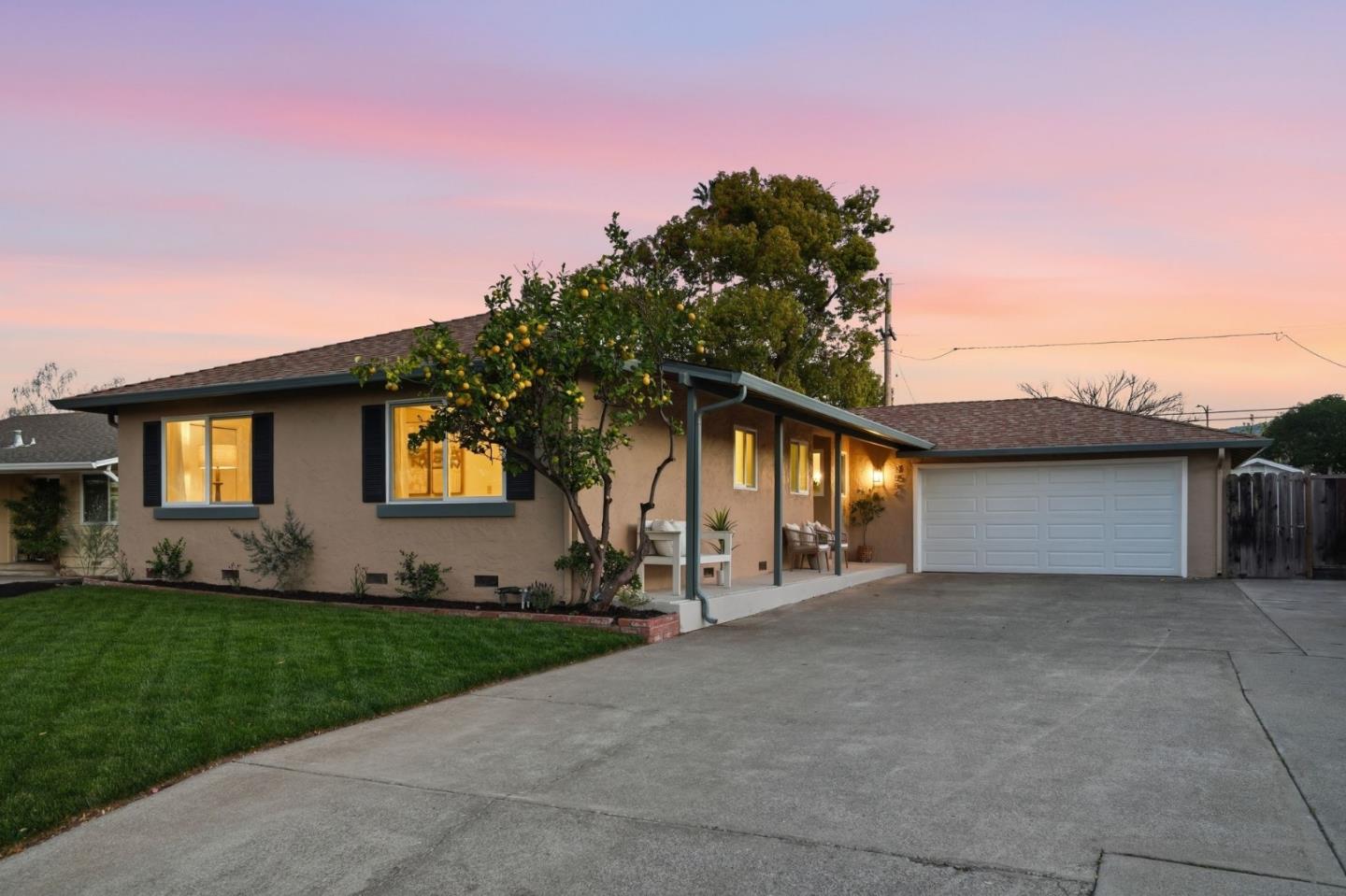 1554 Calinoma Drive