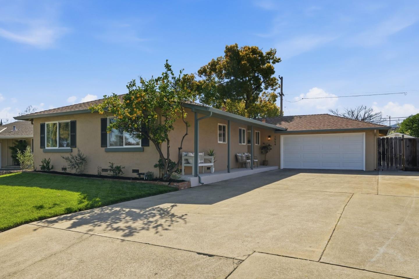 1554 Calinoma Drive