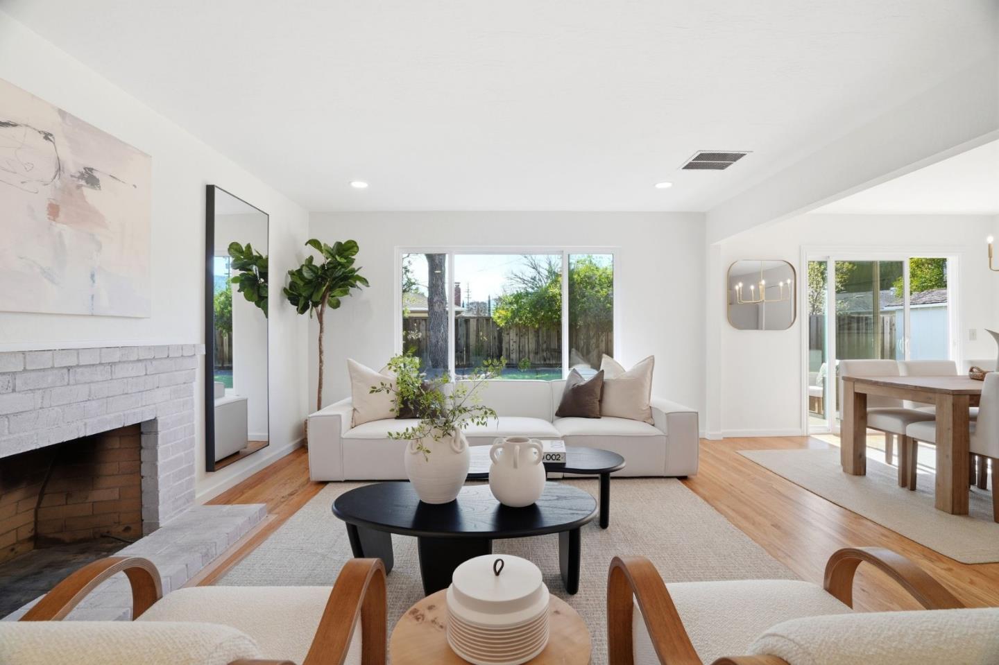 1554 Calinoma Drive