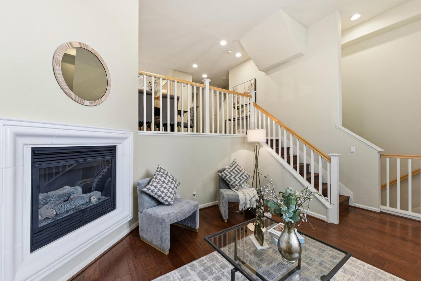 2149 Samaritan DR
