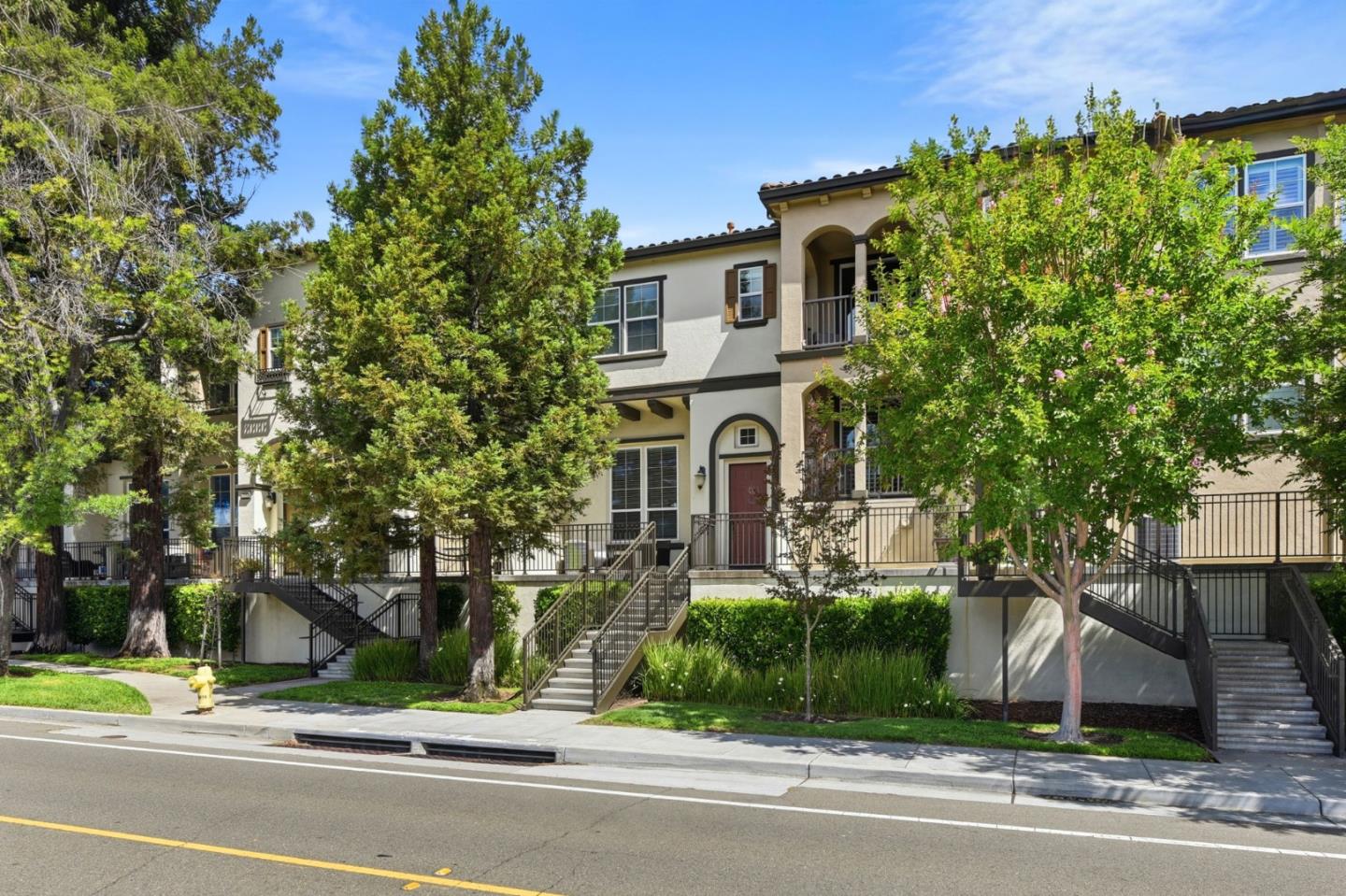 2149 Samaritan DR