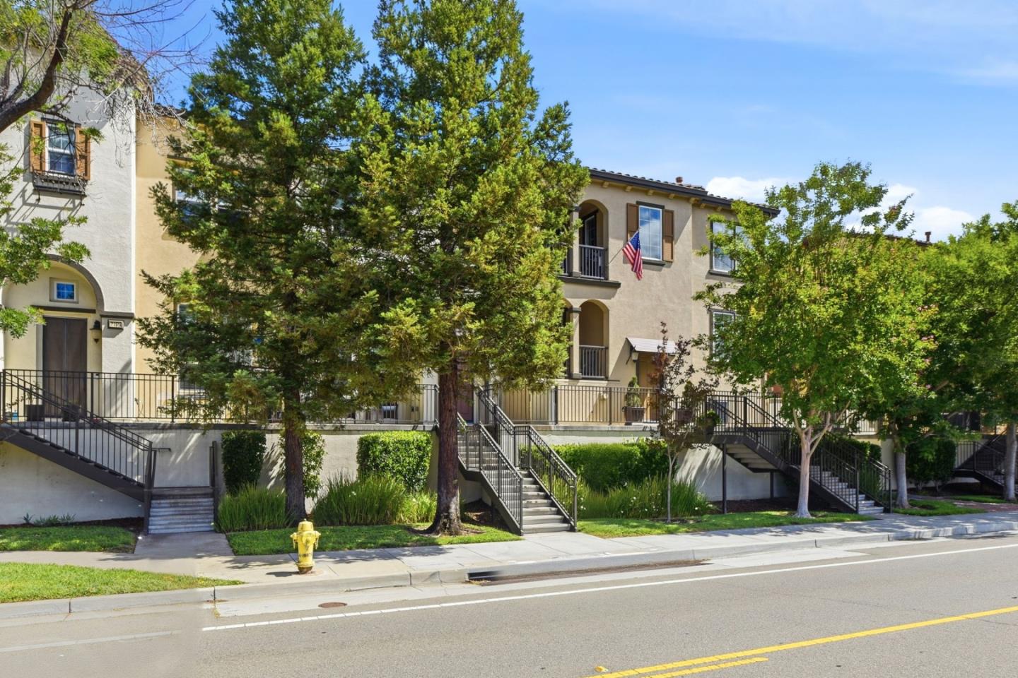 2149 Samaritan DR