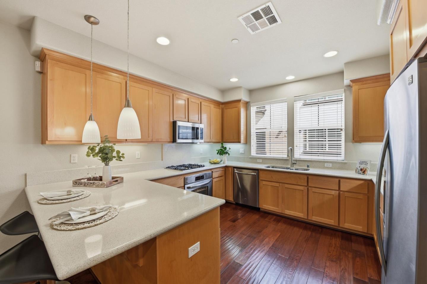 2149 Samaritan DR