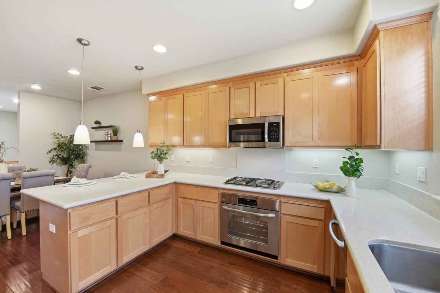 2149 Samaritan DR