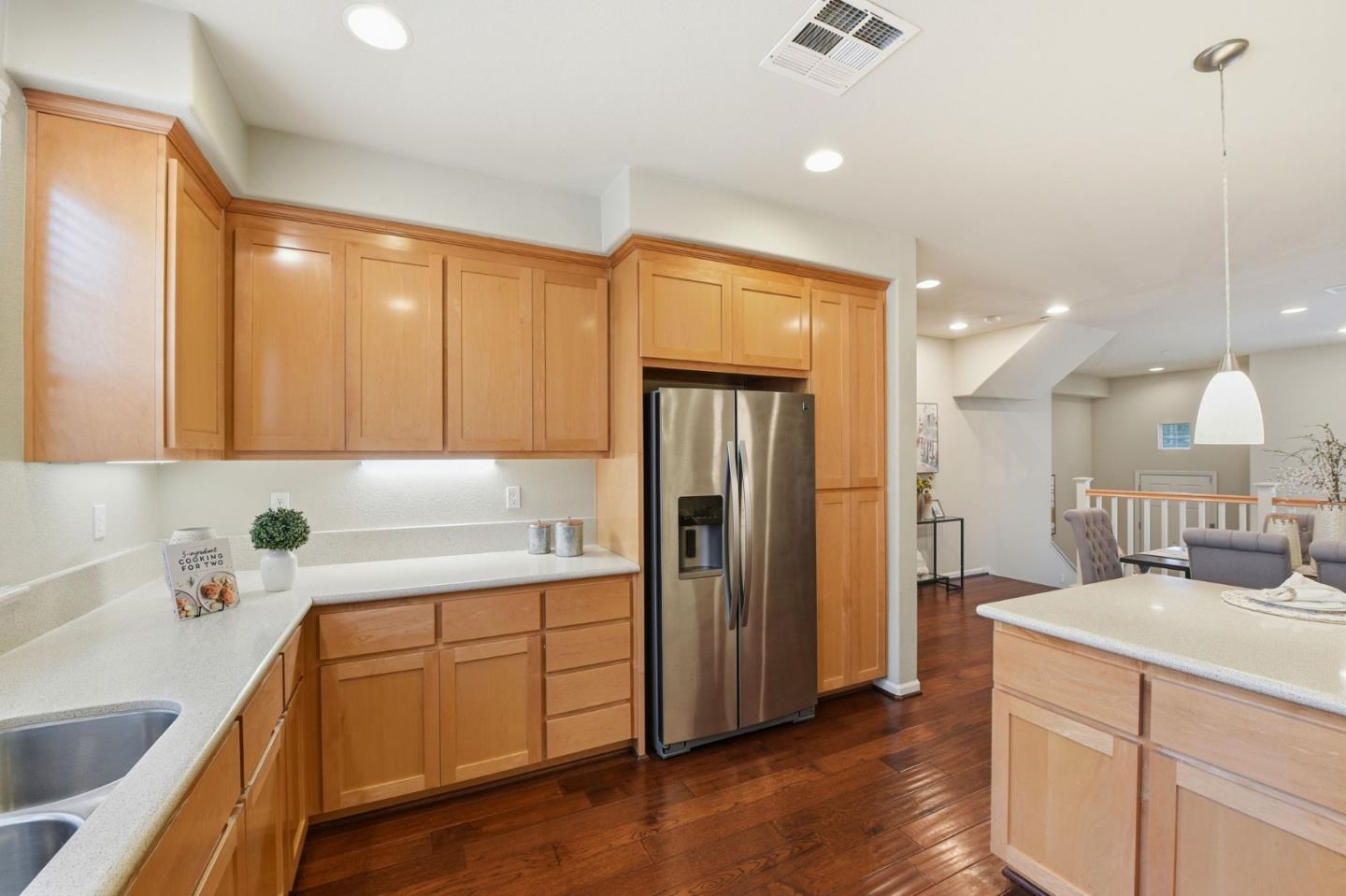 2149 Samaritan DR