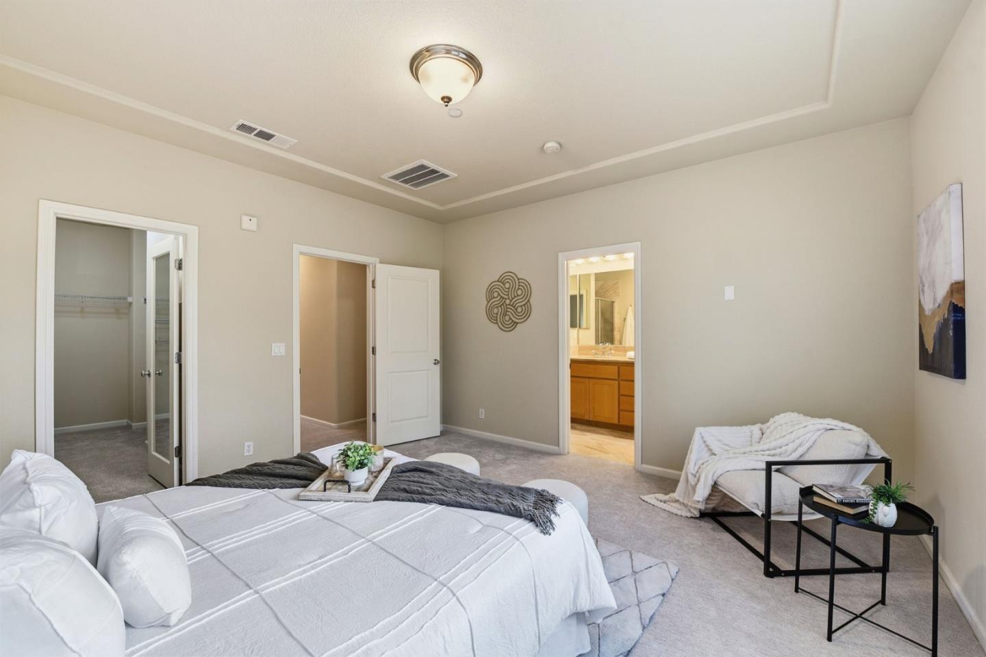 2149 Samaritan DR