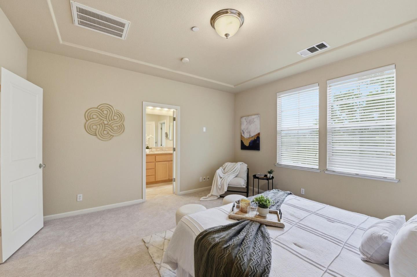 2149 Samaritan DR