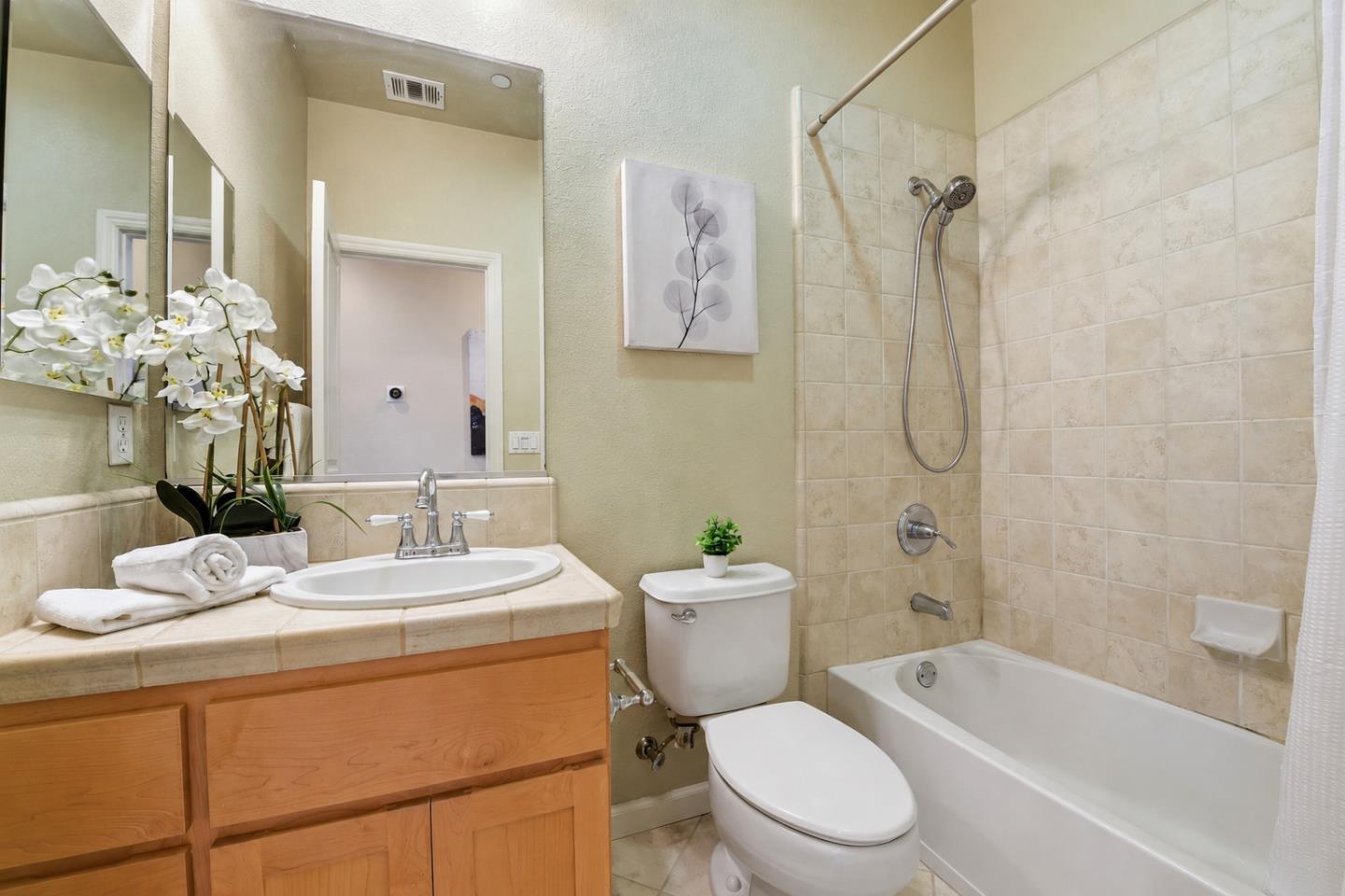 2149 Samaritan DR