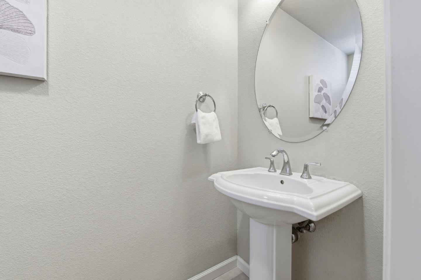 2149 Samaritan DR