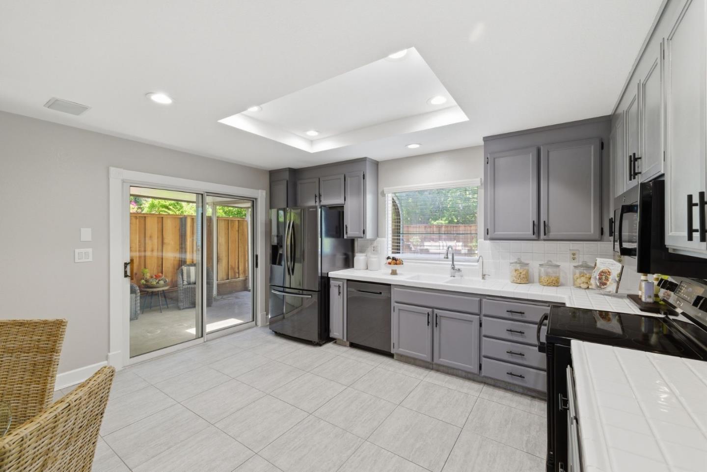 3163 Summercreek Drive
