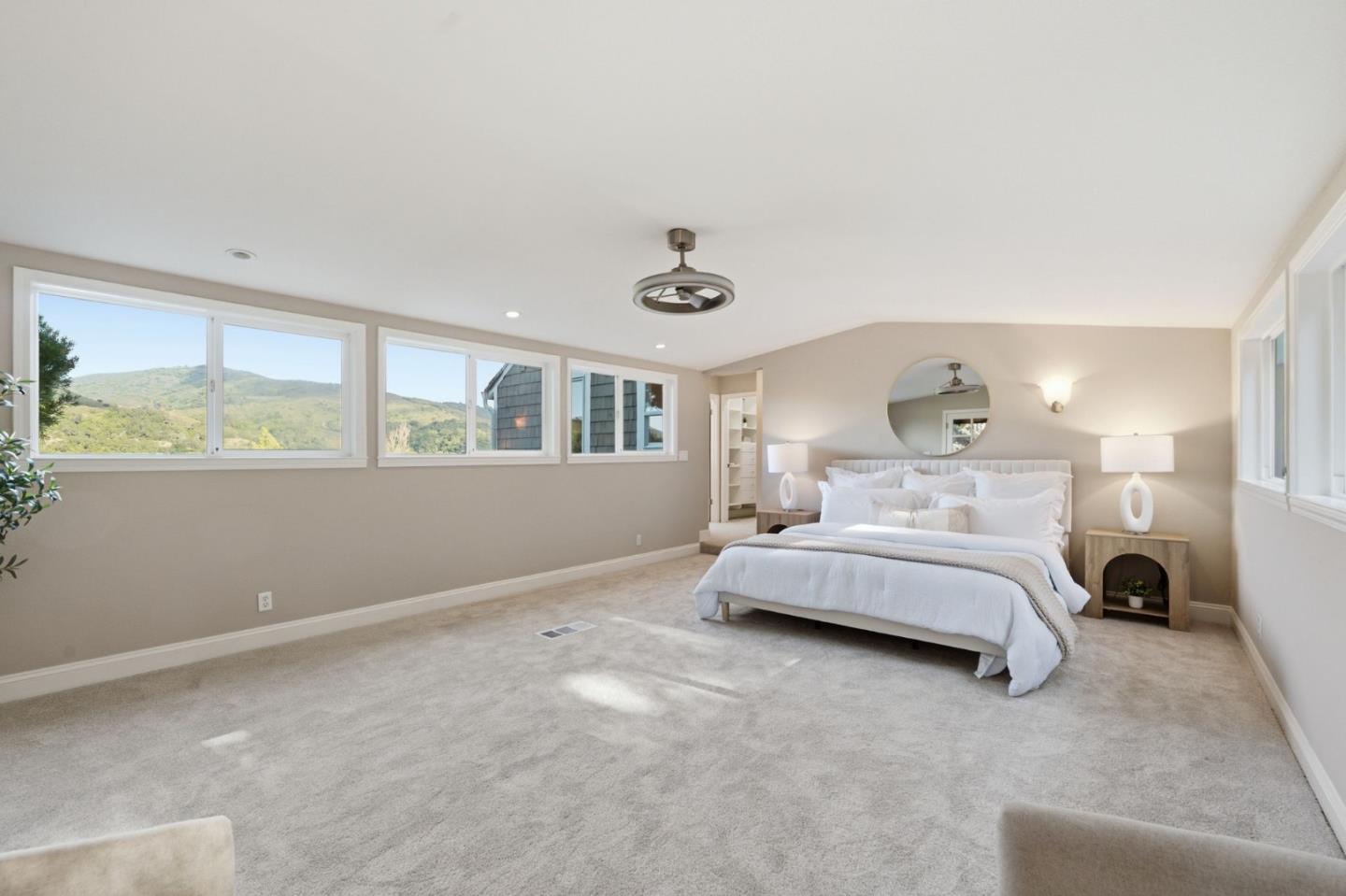 18300 Lakeview Court