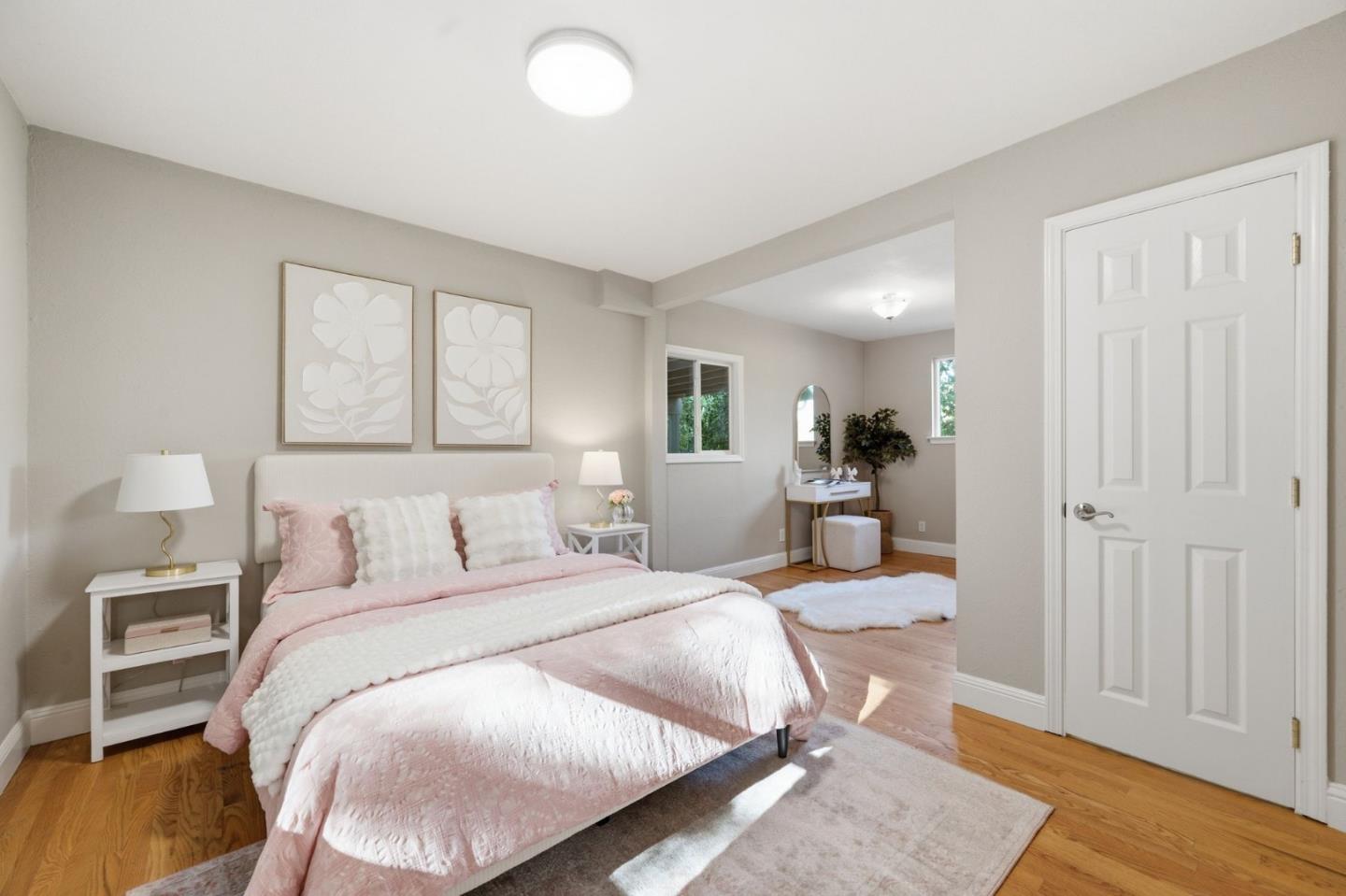 18300 Lakeview Court