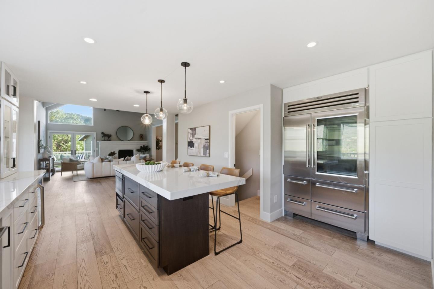 18300 Lakeview Court