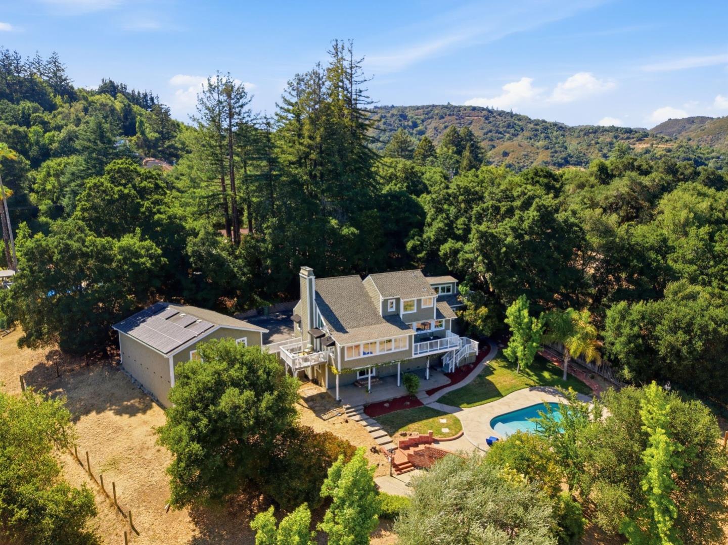 18300 Lakeview Court