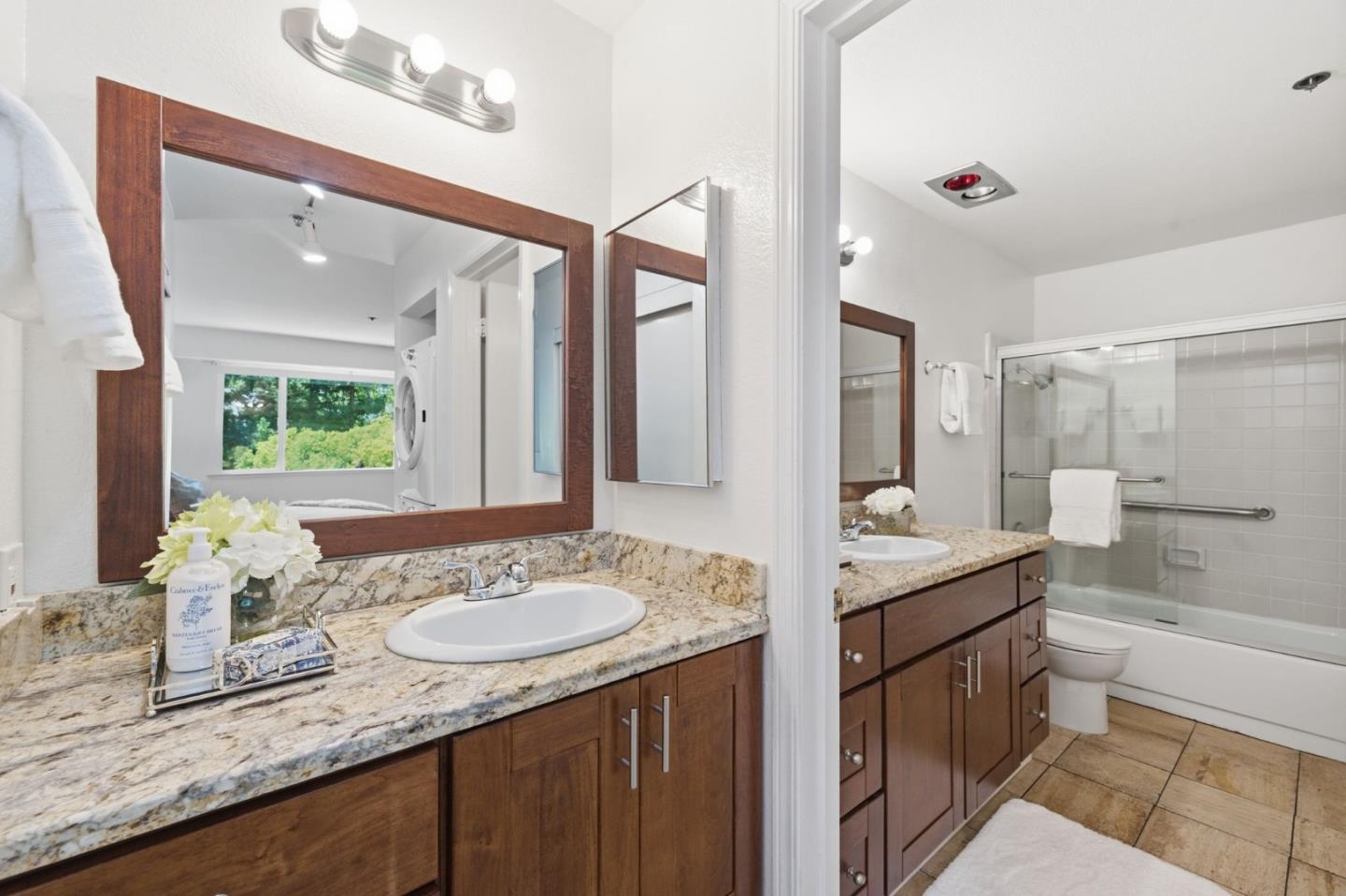 1271 Poplar AVE 307