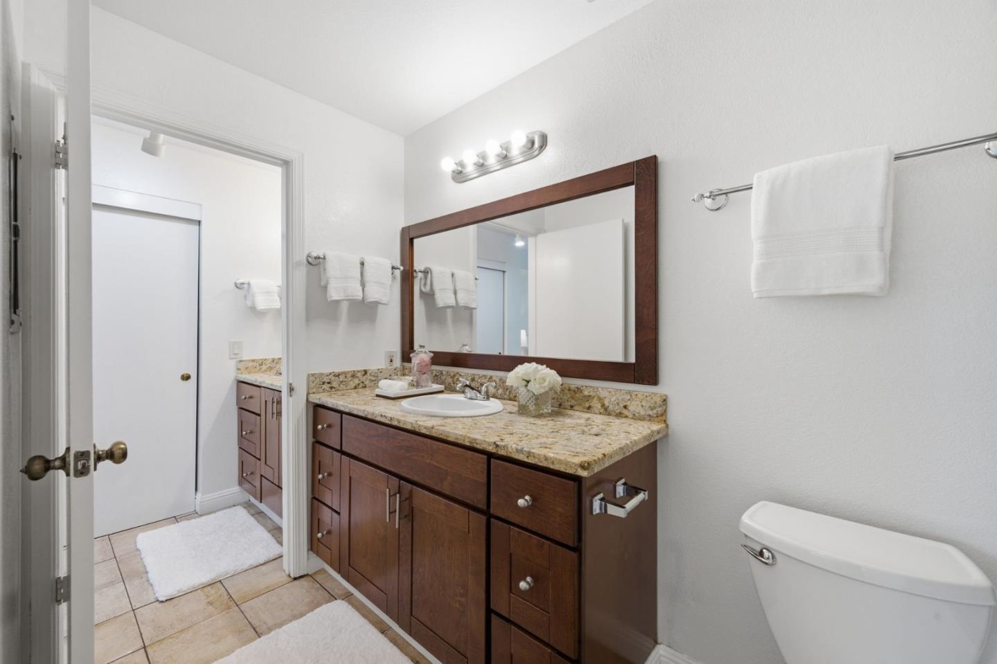 1271 Poplar AVE 307