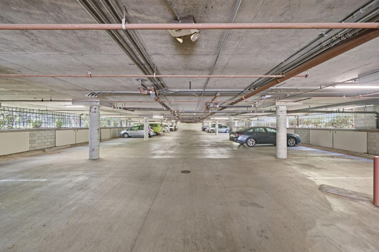 1271 Poplar AVE 307