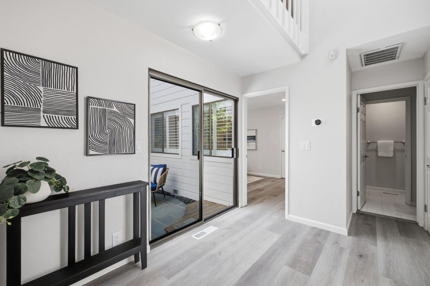 405 Clearview DR