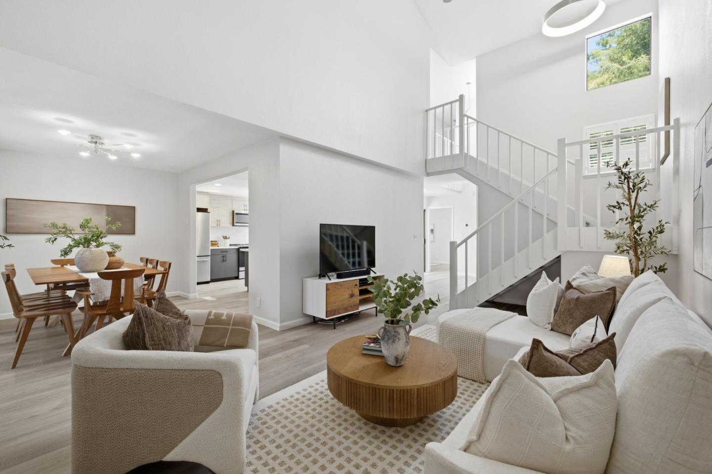 405 Clearview DR