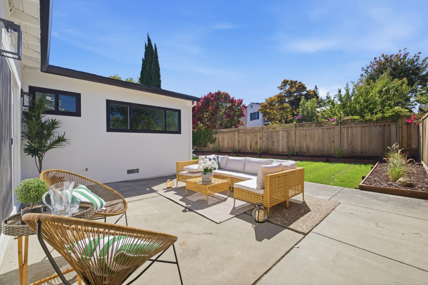 6017 Susan CT