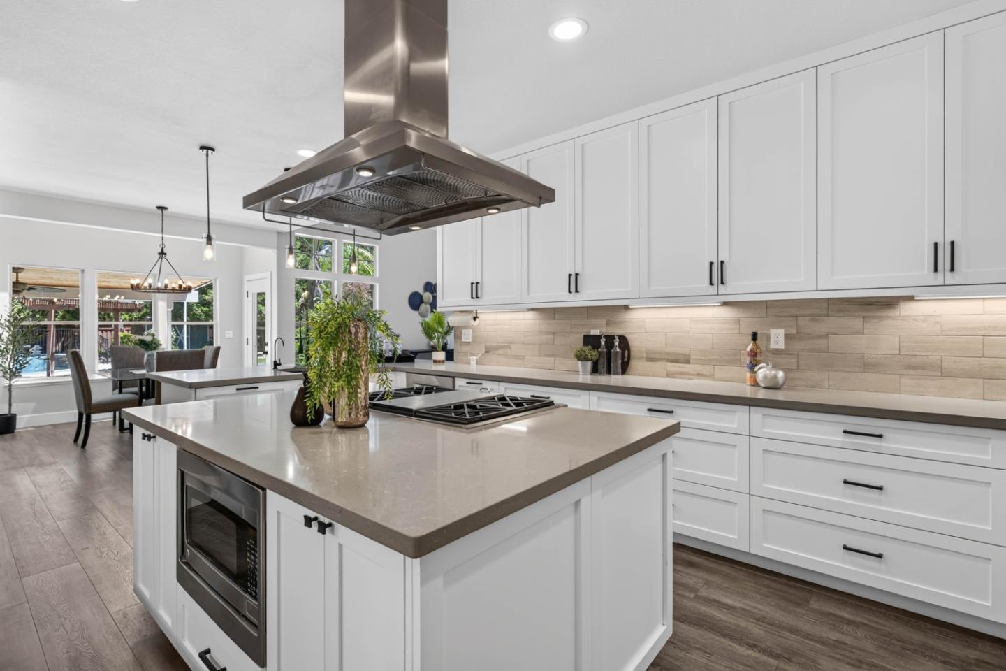 19052 Taylor AVE