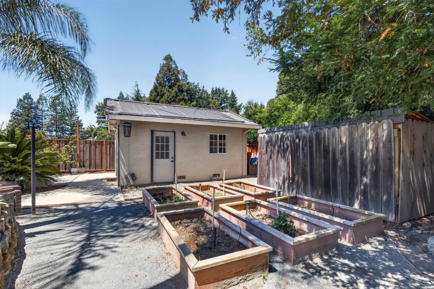 19052 Taylor AVE