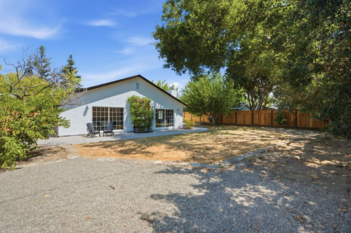 1346 El Moro DR