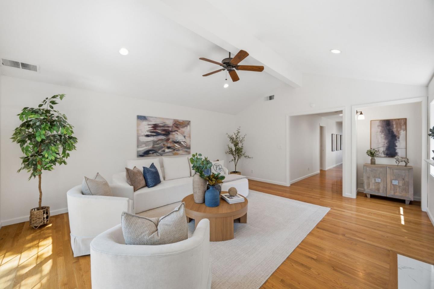 1346 El Moro DR