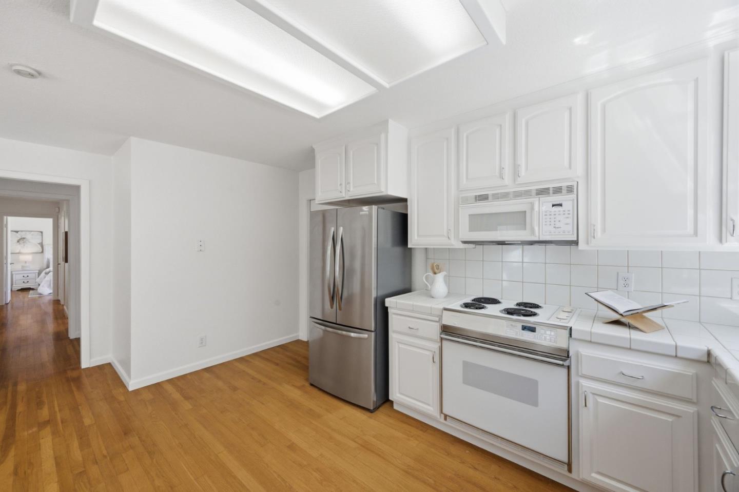 1346 El Moro DR