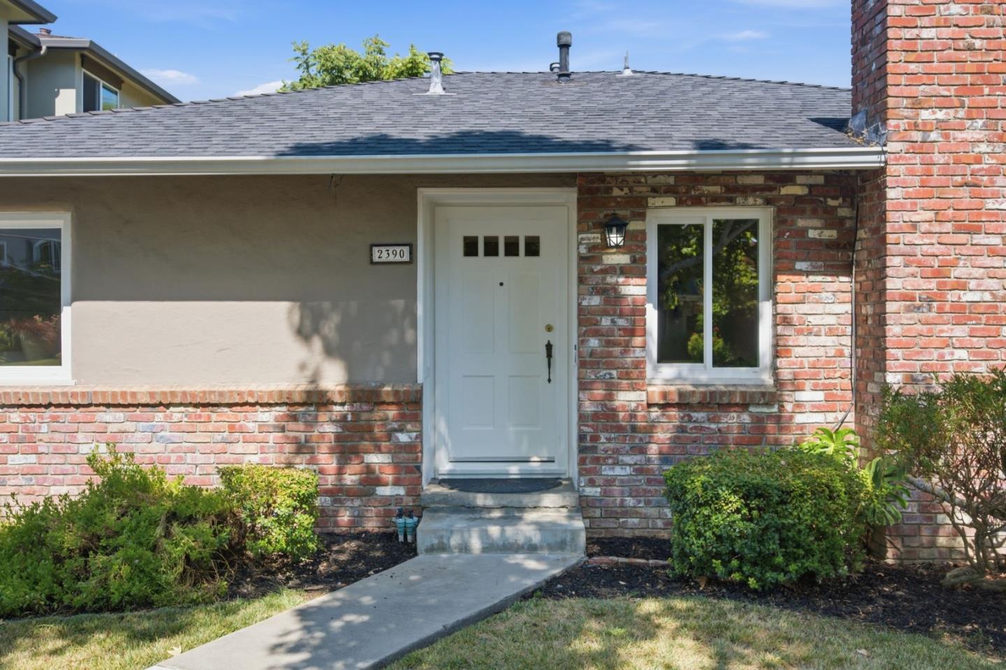 2390 Richland AVE