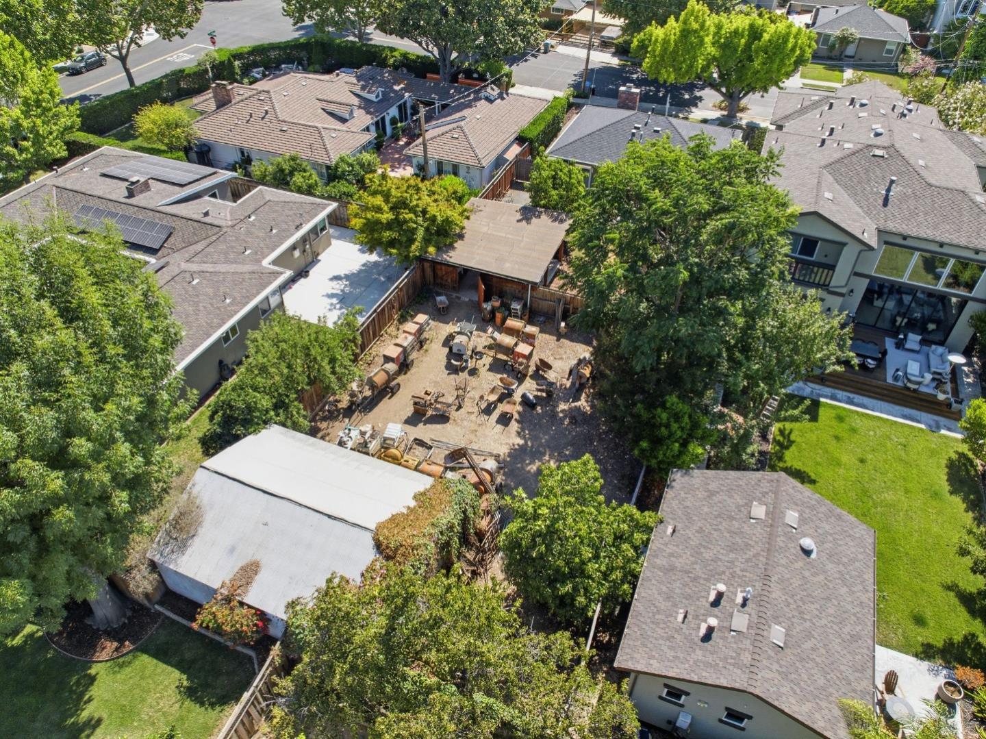 2390 Richland AVE