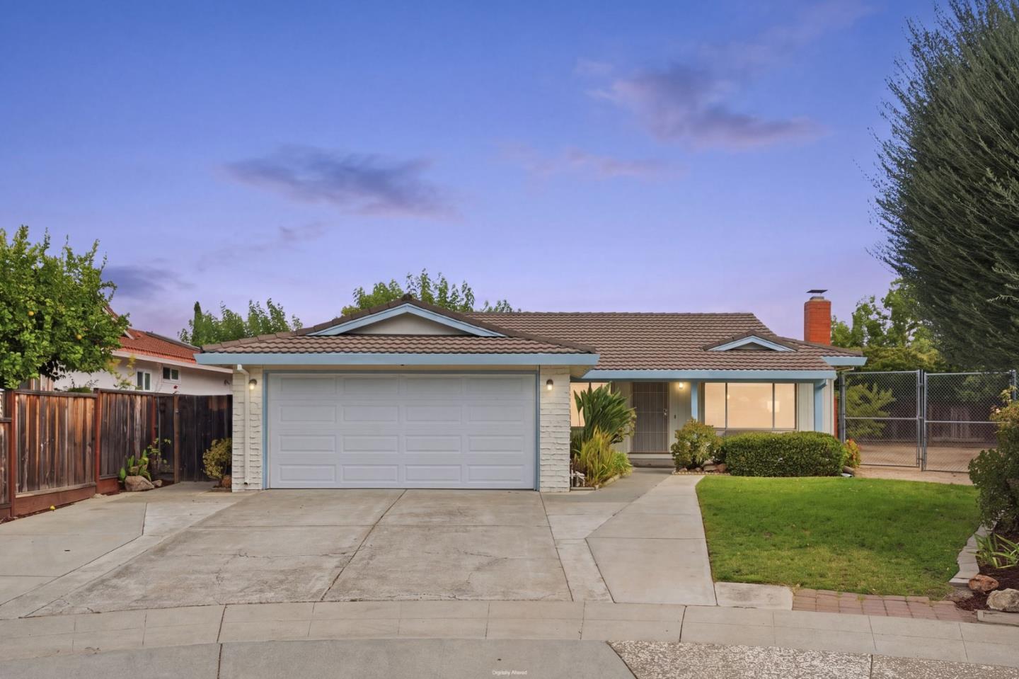 573 Chickasaw CT