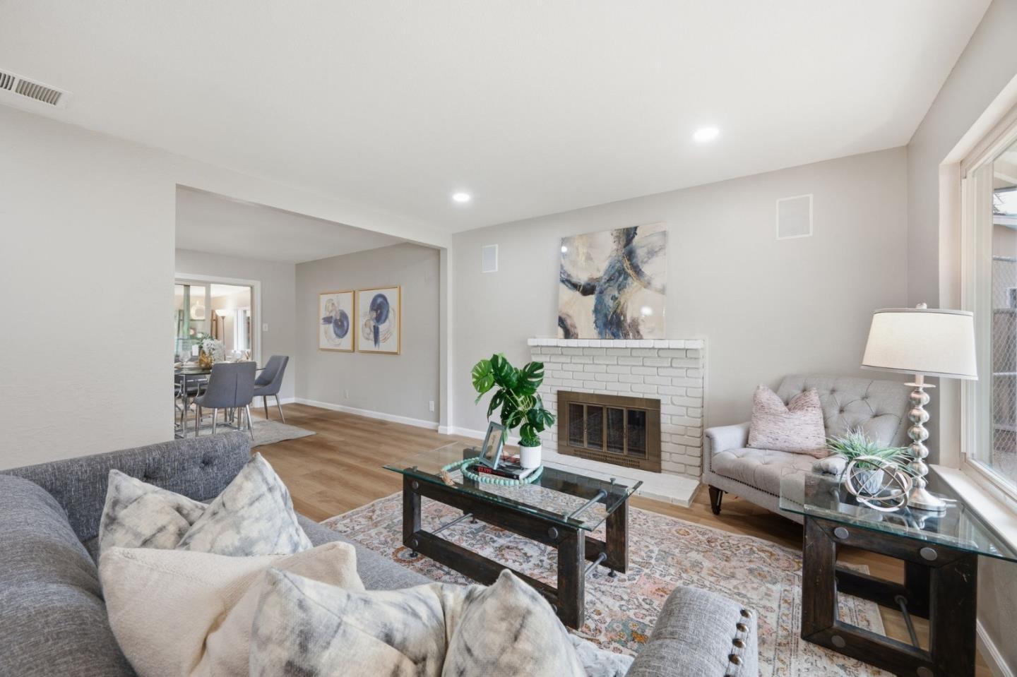 573 Chickasaw CT