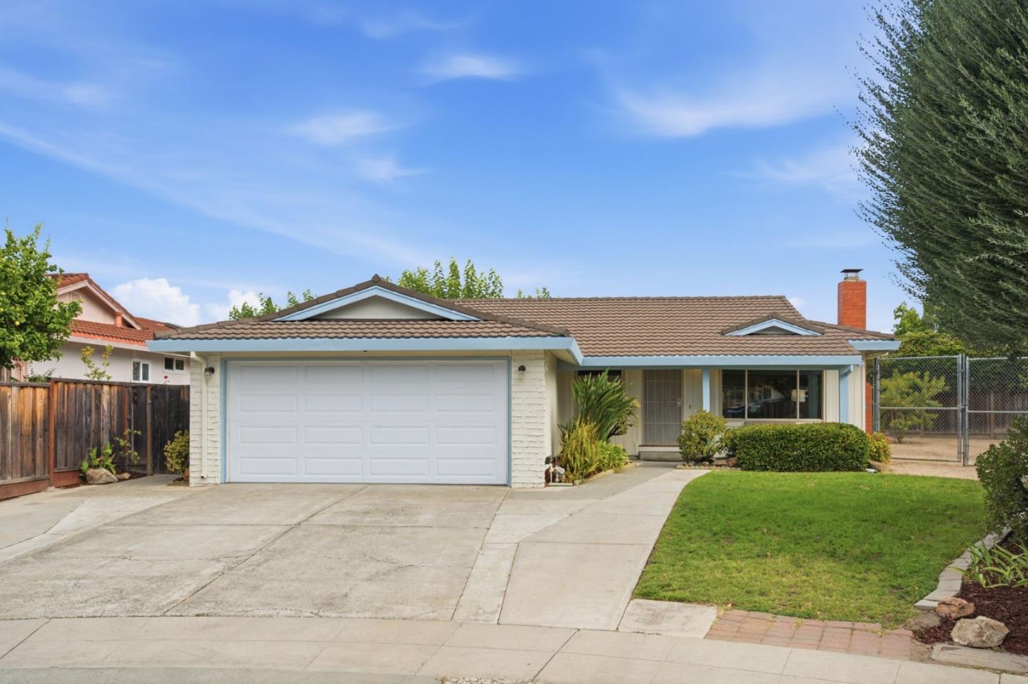 573 Chickasaw CT