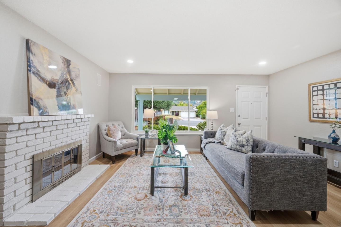 573 Chickasaw CT