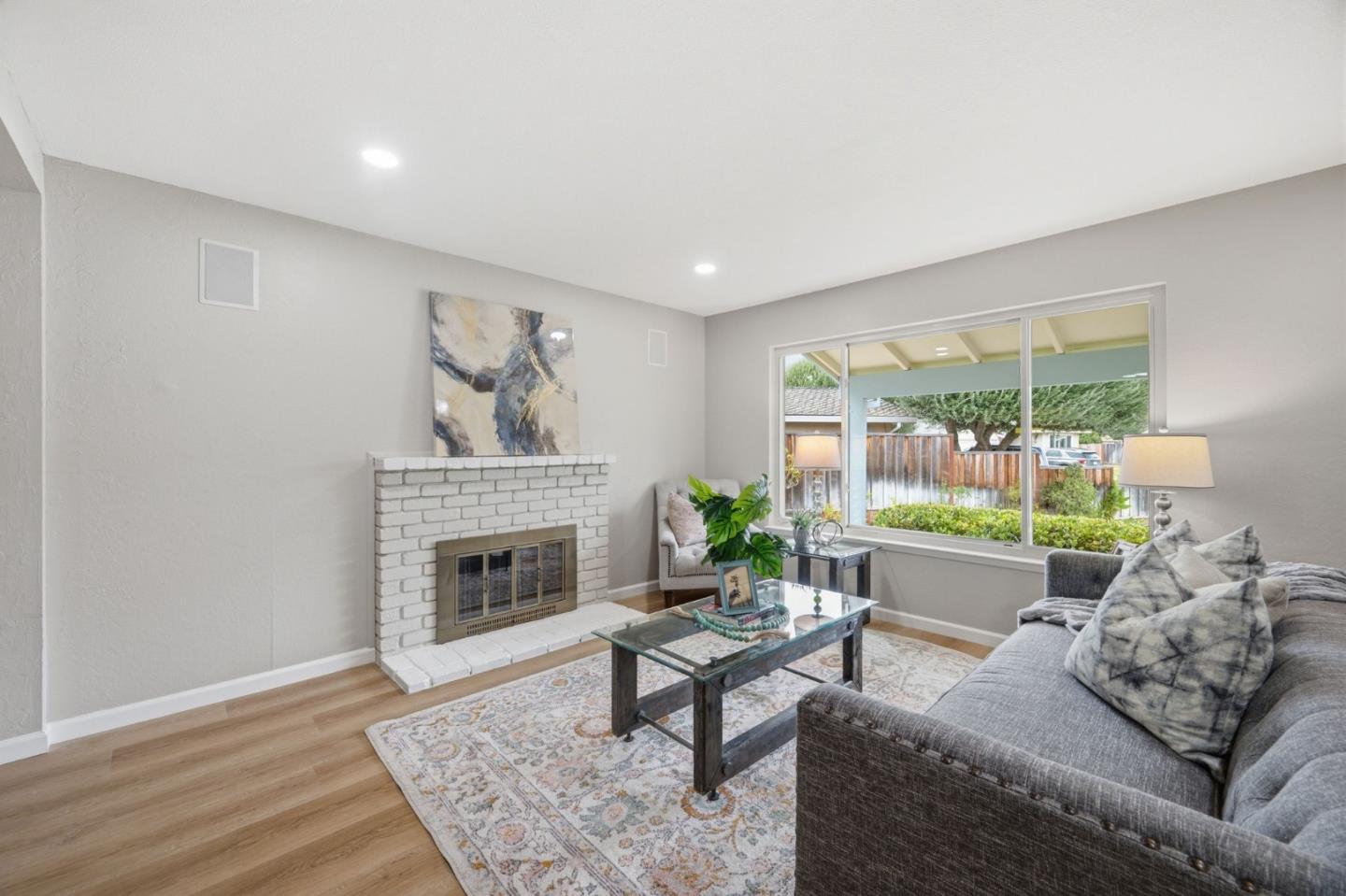 573 Chickasaw CT