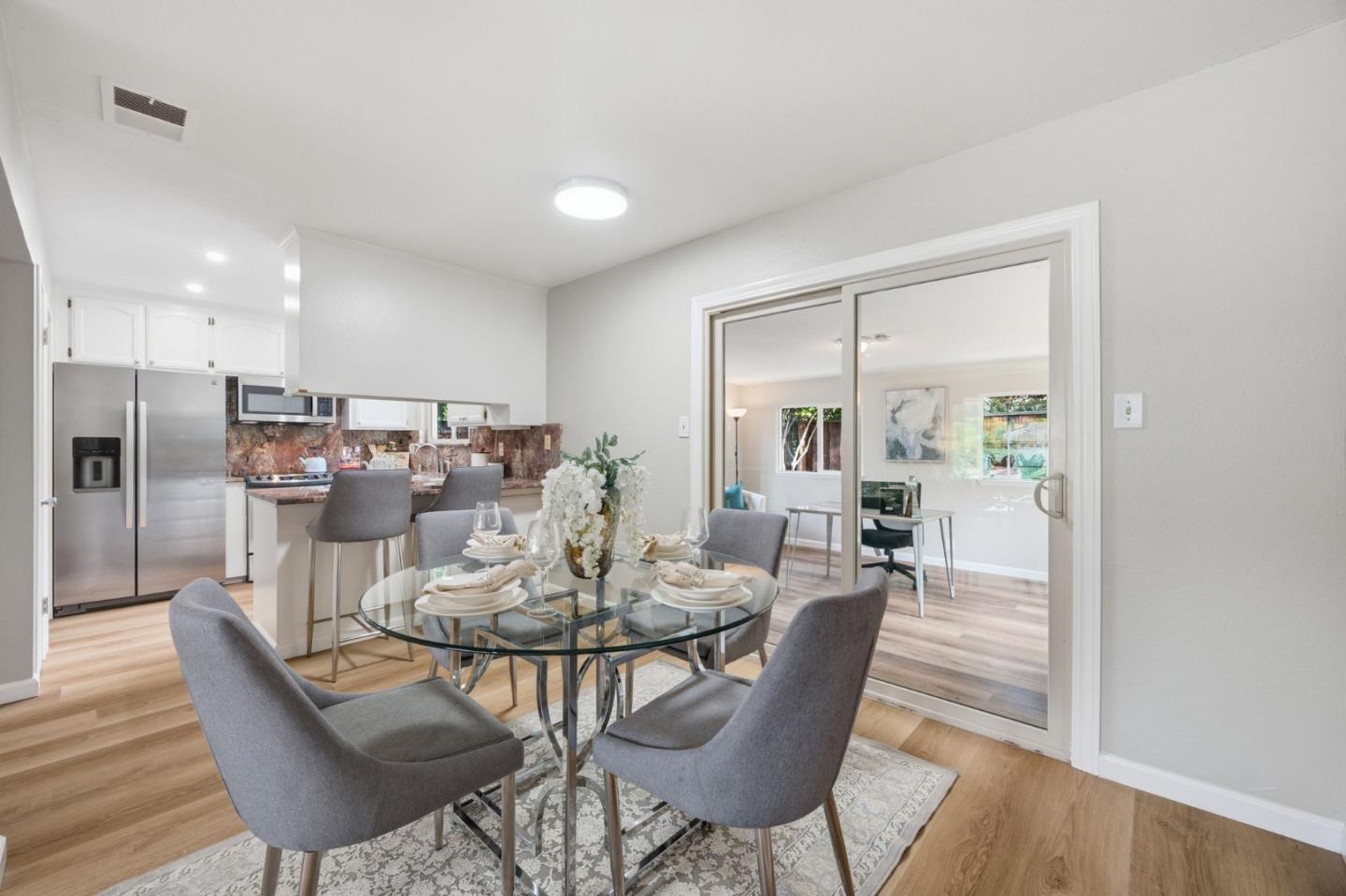 573 Chickasaw CT