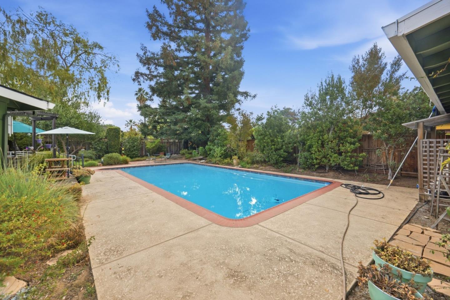 14550 Gunston WAY