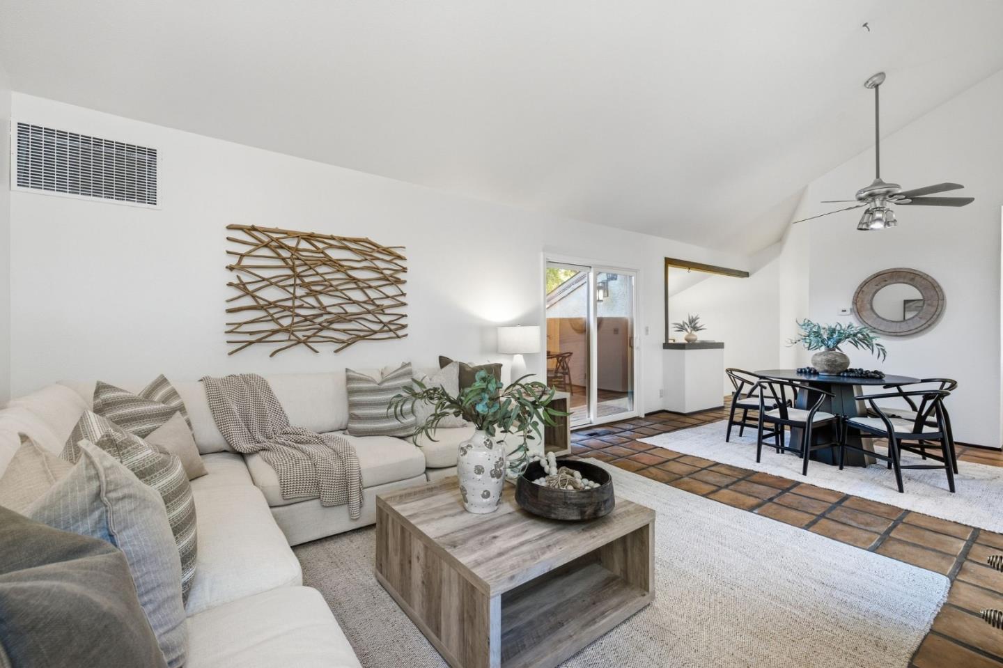 2124 Canoas Garden AVE 1