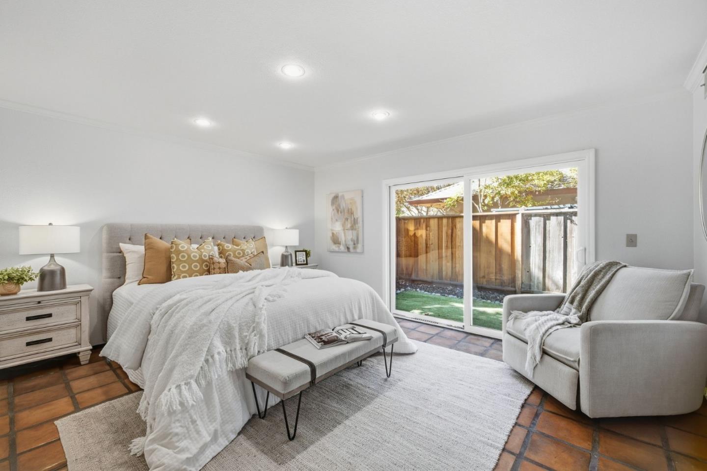 2124 Canoas Garden AVE 1